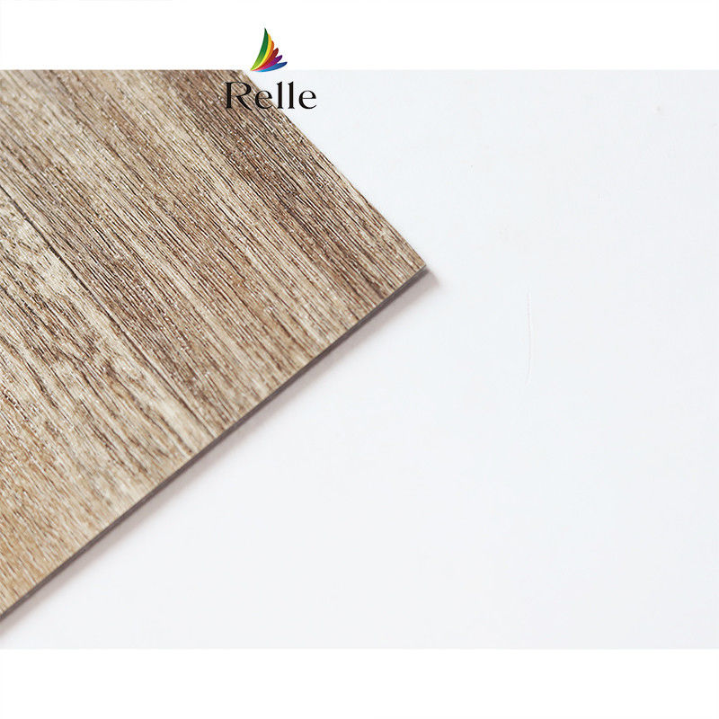 Cortile di basket Relle Vinyl Sport Pavimento 6mm con rivestimento UV e riduzione del rumore