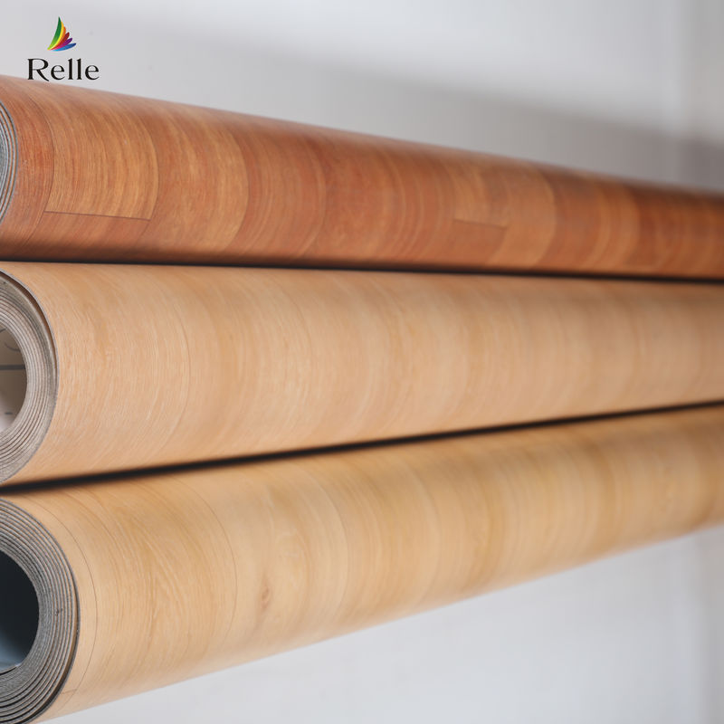 Pavimenti in legno di quercia con look in vinile, larghezza 1,8-2 m