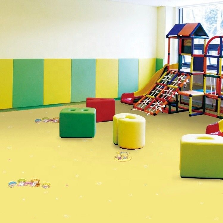 Pavimenti per l'asilo di sicurezza in PVC Pavimenti in vinile colorati per più di 600 tipi