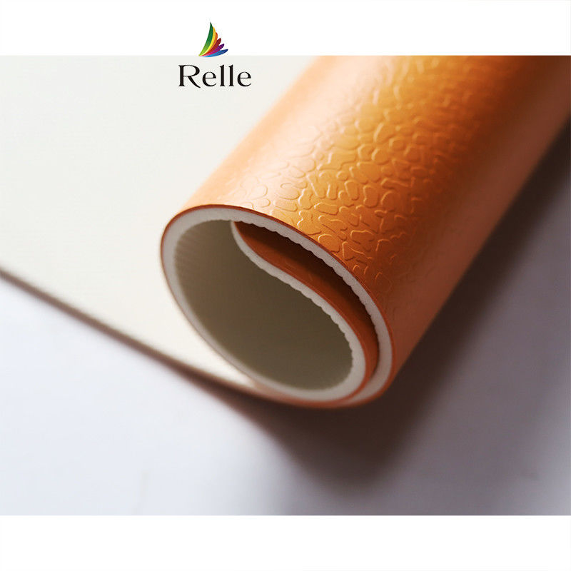 600 Opzioni di colore Relle PVC Futsal Court Flooring Roll con Gridding Texture Design