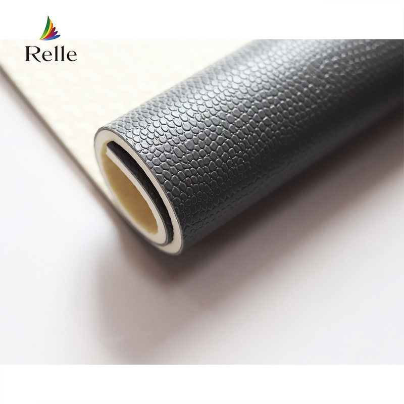 600 Opzioni di colore Relle PVC Futsal Court Flooring Roll con Gridding Texture Design