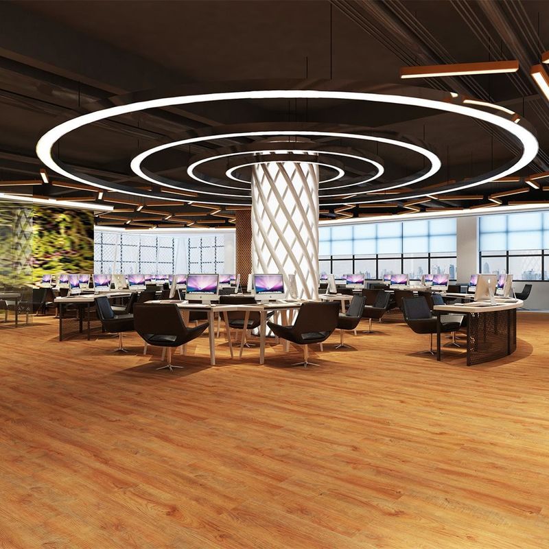 Pavimento in PVC per hotel con design simile al legno larghezza 2m 79