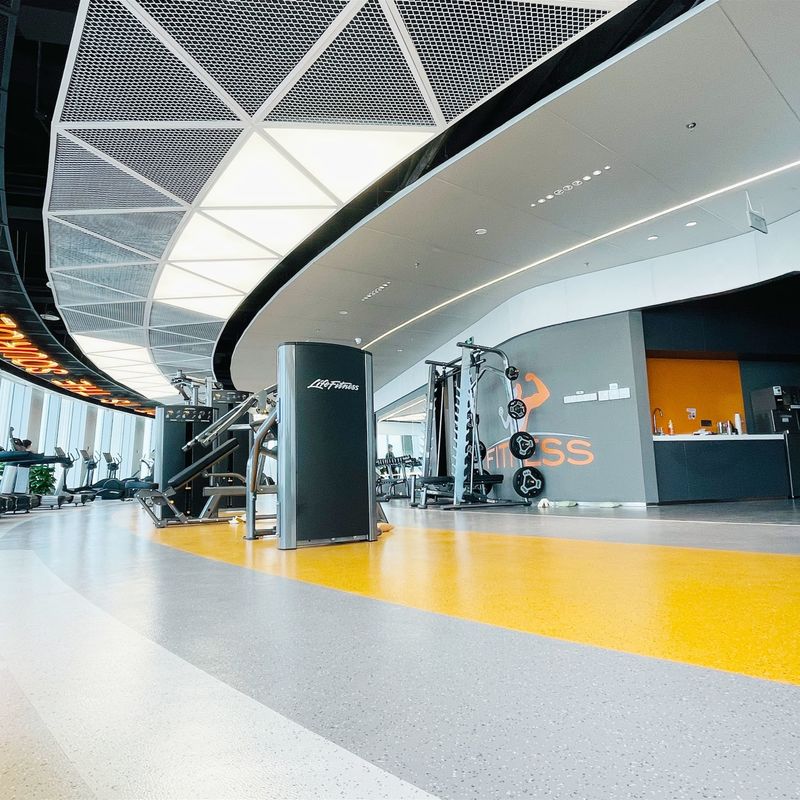 Relle Rubber Vinyl Flooring Roll 2 mm-5 mm Spessore Piastrelle da pavimento in gomma per interni
