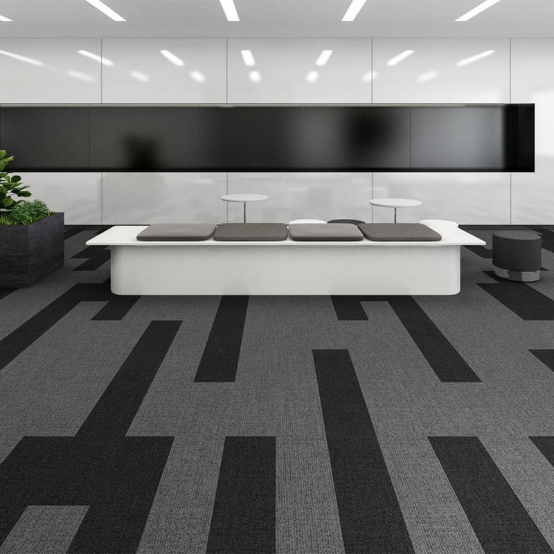 6.5mm 7mm Office Carpet Tiles Commercial Carpet Tiles Per Hotel Camera da letto Luogo di lavoro
