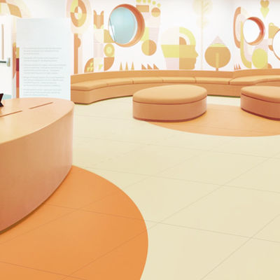 Approvato dalla norma EN ISO 24340 RELLE LVT Substrato con strato resistente all'usura di 2,5 mm di spessore